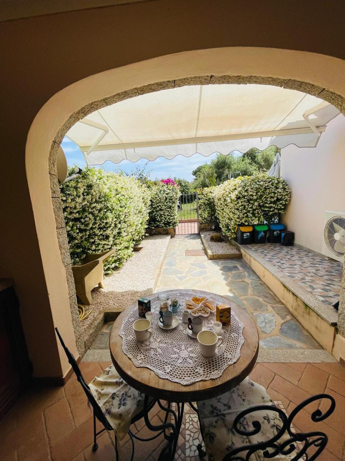 Appartamento Le Querce Vaccileddi Exterior photo